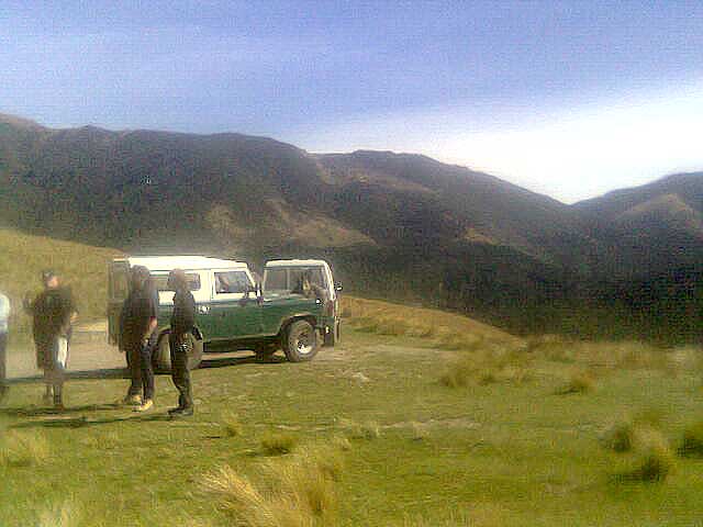 landrover/2008-03-20/Lees Valley - Convoy At Lookout2 - Destination.jpg